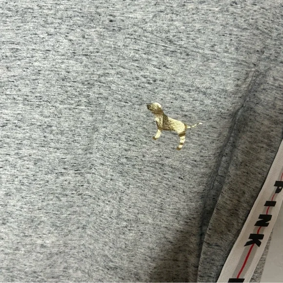 PINK VICTORIA’S SECRET OVERSIZED LOGO LONG SLEEVE TEE SOFT AND COMFY - Picture 6 of 7